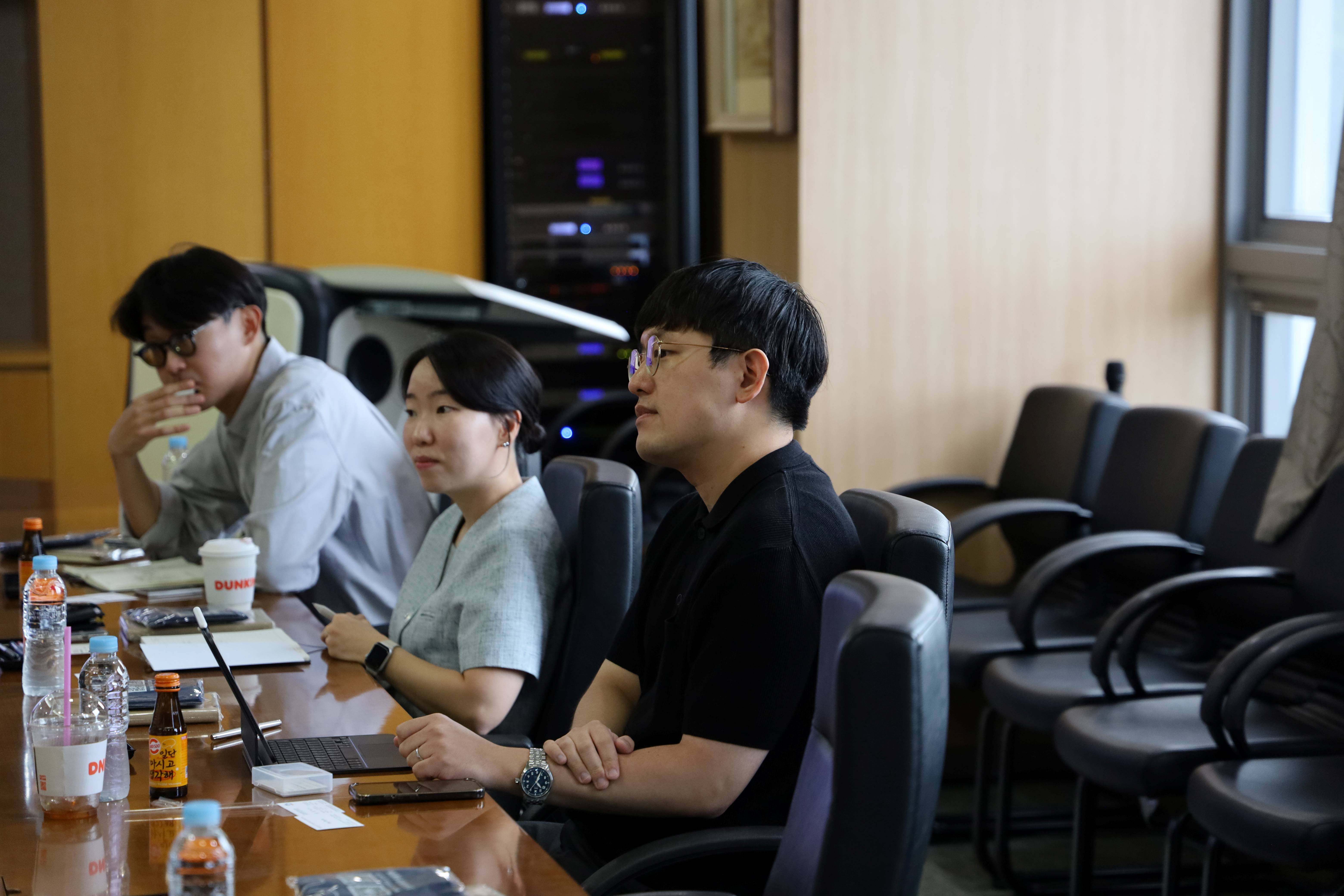 ［사진 4 · 여기에 사진 업로드］
