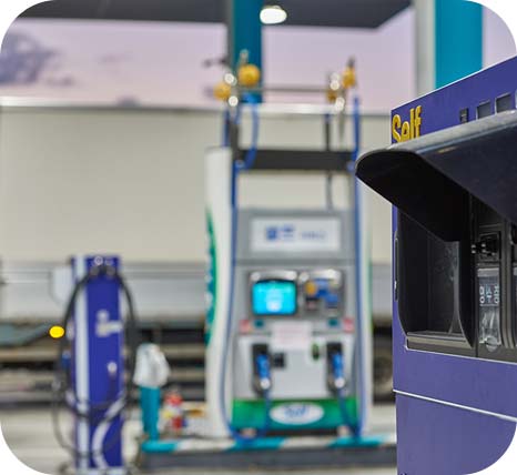 슬라이드배너_석유 최고가격제 시행의 정책적 함의와 향후 방향